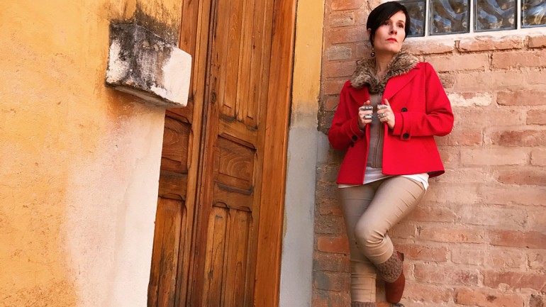 LOOK CASACO VERMELHO